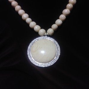 Golden Stella Acrylic Necklace w/Pendant